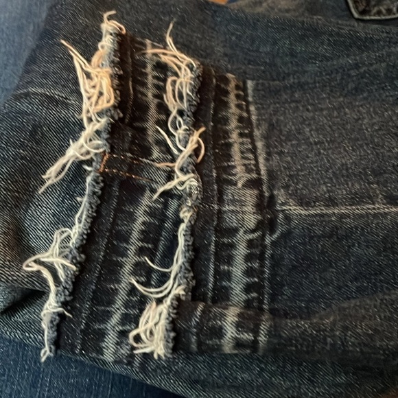 Old‎ Navy Boyfriend Cropped Ankle Mid-Rise Jeans - Picture 5 of 7